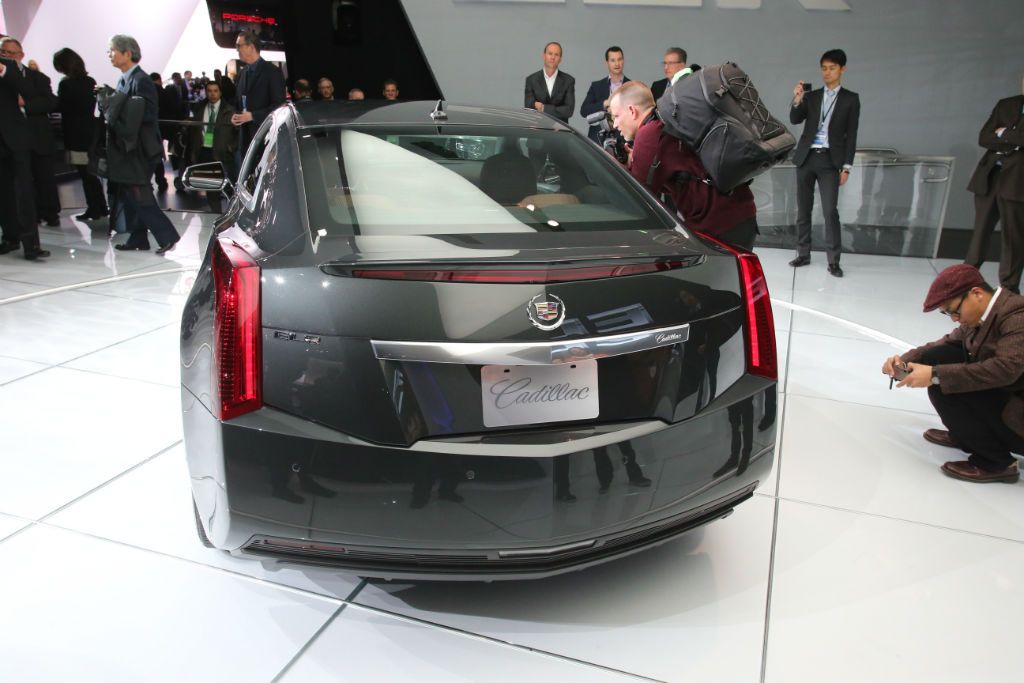 Cadillac ELR 7-w1024