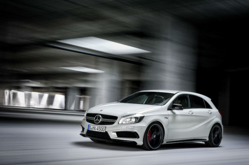 Meredes A45 AMG Front-w1024