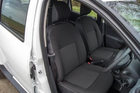 Dacia Duster Front Seats