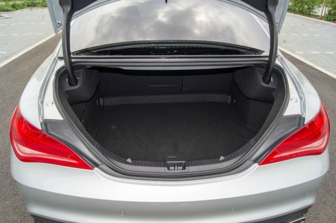 Merceds Benz CLA AMG Sport - Boot - carwitter.jpg