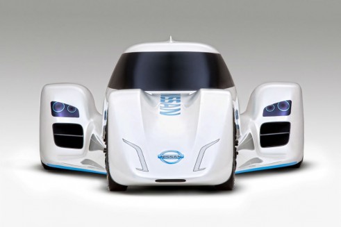 Nissan ZEROD RC Le Mans 2013 Front On - carwitter