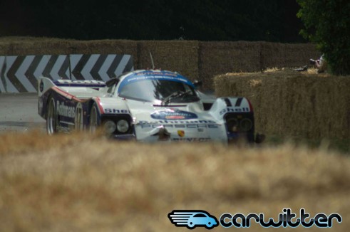Goodwood FOS 2013 - Rothmans Porsche 926C Crash 5 - carwitter