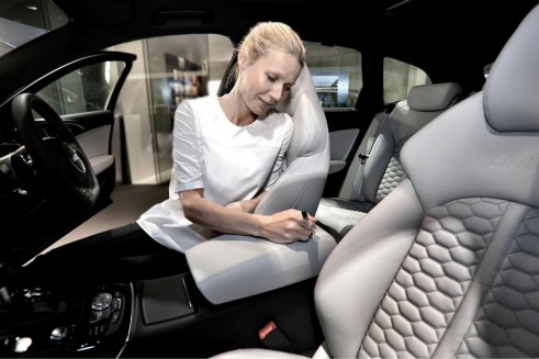 Gwyneth Paltrow signs Audi RS6 Avant interior for charity - carwitter