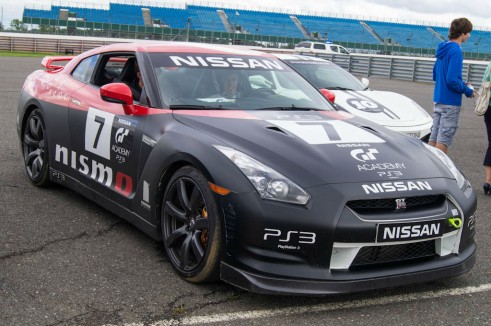 Nissan GTR Experience Silverstone 2013 - carwitter