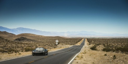 McLaren_P1_Extreme Heat Test Long Road - carwitter
