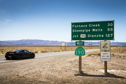 McLaren_P1_Extreme Heat Test Sign On Road - carwitter