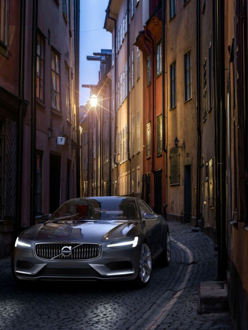 Volvo Concept Coupé Front Setting - carwitter