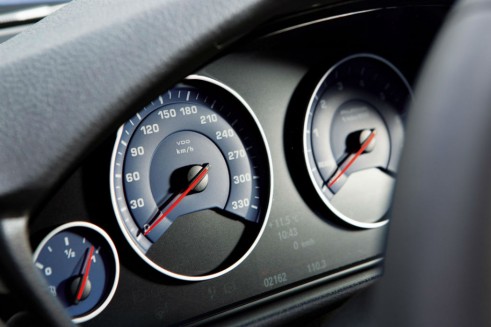 2013 BMW ALPINA B3 Bi-Turbo Dials - carwitter