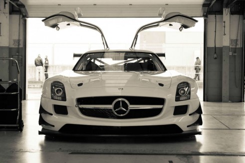 Mercedes SLS GT3 Eurotech - Front - carwitter