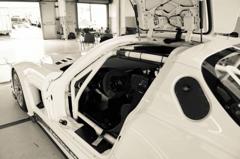Mercedes SLS GT3 Eurotech - cockpit  door- carwitter