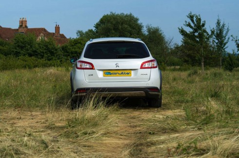 Peugeot 508 RXH Review - Rear - carwitter