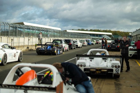 Radical SR3 RS Experience Mad Silverstone - Pit Lane Busy