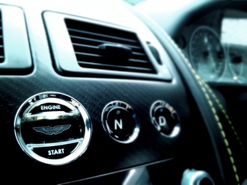 V12VantageSInterior5_Carwitter_