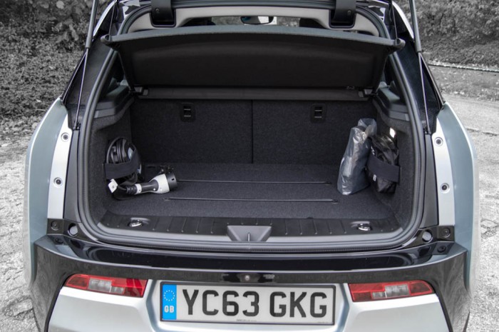 BMW i3 Review - Boot - carwitter