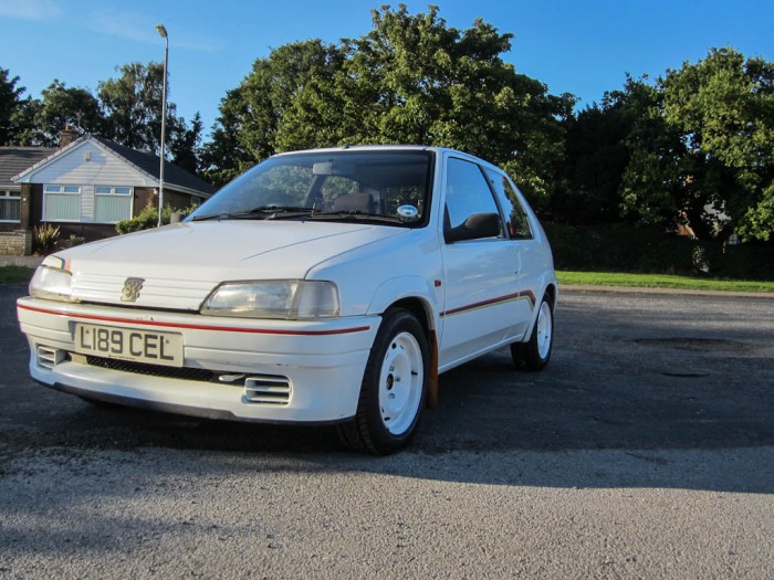 Peugeot 106 Rallye S1 Front - carwitter