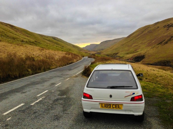 Peugeot 106 Rallye S1 Rear Road Scenic - carwitter