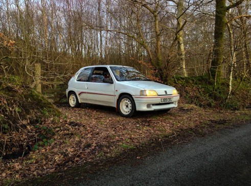 Peugeot 106 Rallye S1 Side Angle Trees - carwitter