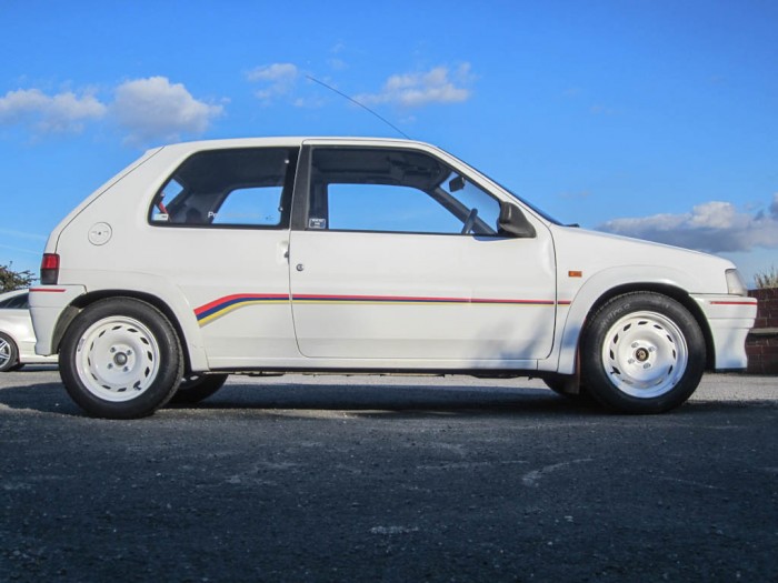 Peugeot 106 Rallye S1 Side - carwitter