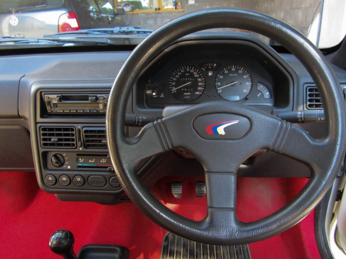 Peugeot 106 Rallye S1 Steering Wheel - carwitter