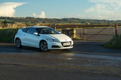 2013 Honda CRZ Review - Front Angle Scene Close - carwitter