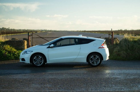 2013 Honda CRZ Review - Side - carwitter