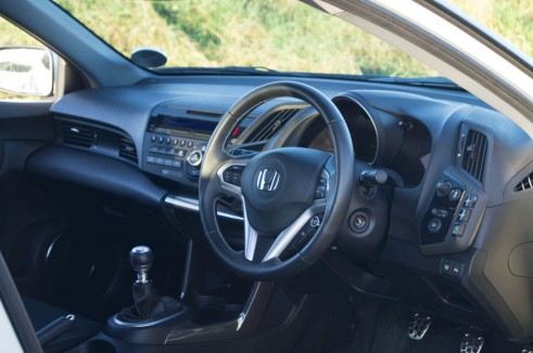 2013 Honda CRZ Review - Steering Wheel Dash - carwitter