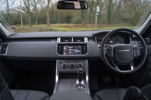 2013 Range Rover Sport Review - Dashboard - carwitter