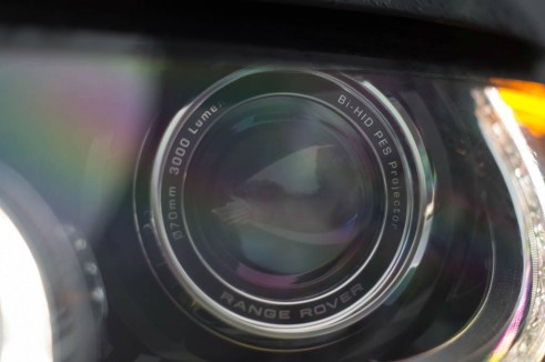 2013 Range Rover Sport Review - Headlight Detail - carwitter