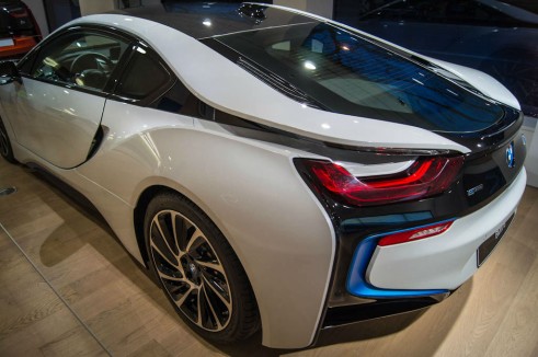 BMW i8 Park Lane London - Rear Quarter - carwitter