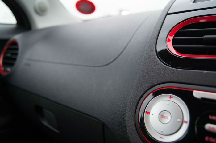 MG3 Review - Dashboard Plastic - carwitter