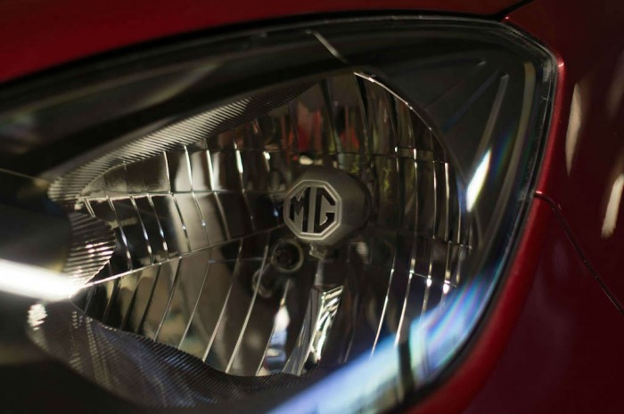 MG3 Review - Headlight Detail - carwitter
