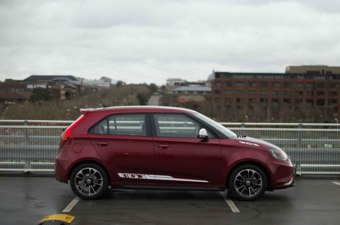 MG3 Review - Side- carwitter
