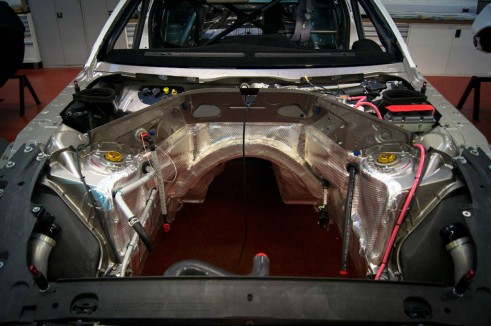 Nissan GT-R GT3 JRM - Engine Bay - carwitter