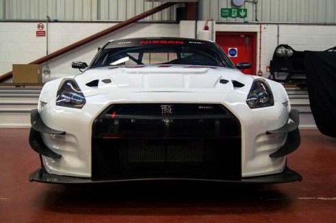 Nissan GT-R GT3 JRM - Front - carwitter