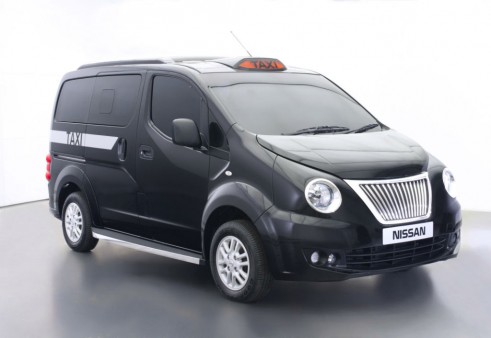 Nissan NV200 London Taxi Front Angle - carwitter
