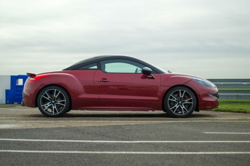 Peugeot RCZ R Review - Side - carwitter
