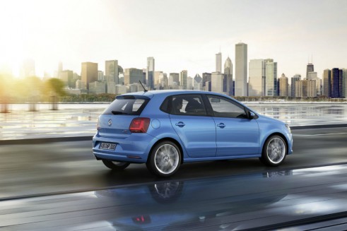 VW Polo 2014 rear - carwitter