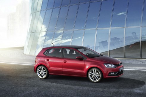VW Polo 2014 side - carwitter