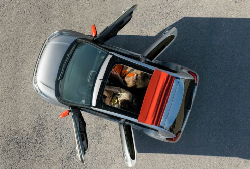 2014 Citroen C1 airspace above - carwitter