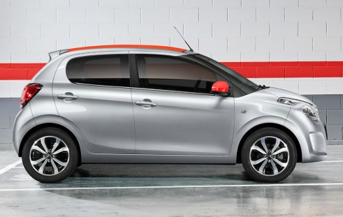 2014 Citroen C1 right - carwitter