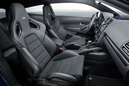 2014 VW Scirocco interior 2 - carwitter