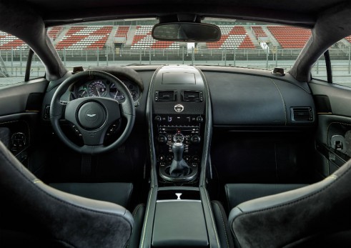 Aston Martin Vantage V8 N430 dash - carwitter