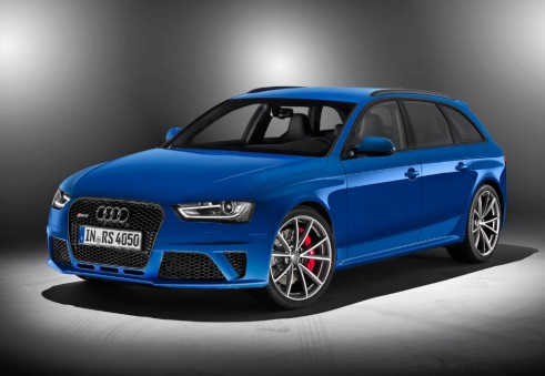 Audi RS4 Nogaro selection - carwitter