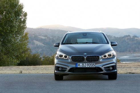 BMW 2-series Active Tourer front - carwitter