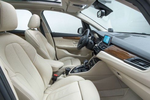 BMW 2-series Active Tourer interior - carwitter