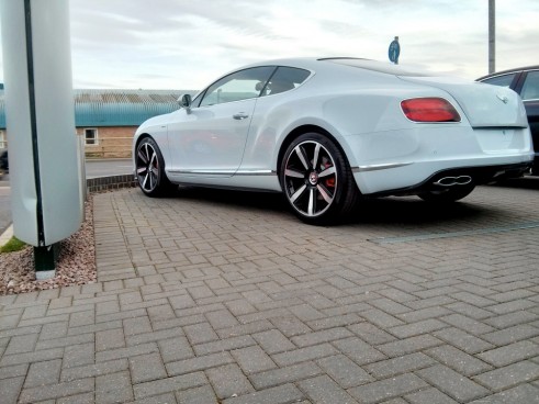 Bentley,V8S, Rear,Side,Carwitter
