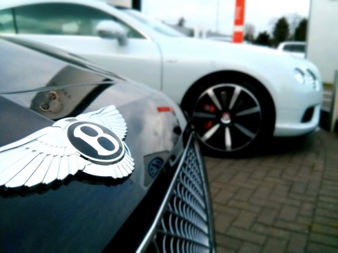 Bentley,V8S,Side,Blurred,Carwitter