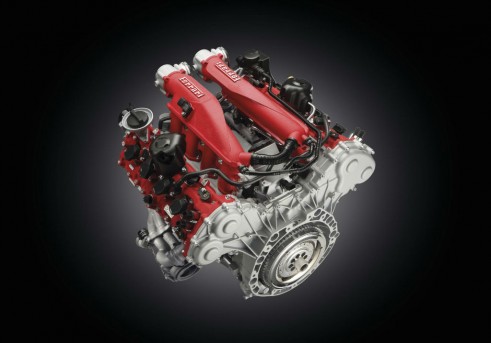 Ferrari California T - Engine - carwitter