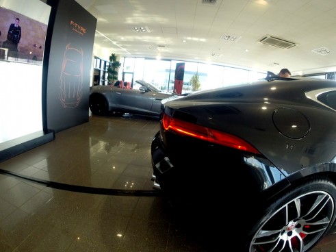 FtypeR,Coupe,Rear,Profile,Carwitter