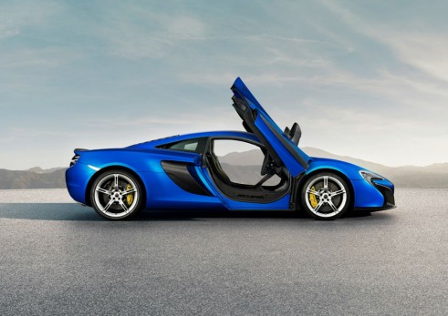 McLaren 650S Coupé - Side Doors Open - carwitter